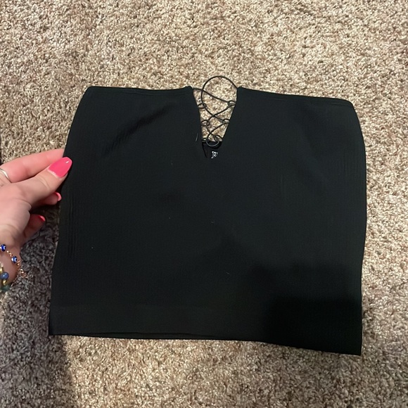 Black crop top bundle - Picture 2 of 3